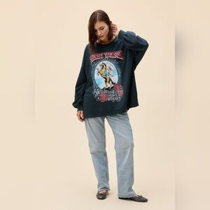 🪷NWT Daydreamer Lainey Wilson Wildflowers & Wild Horses Long Sleeve One Size🌙